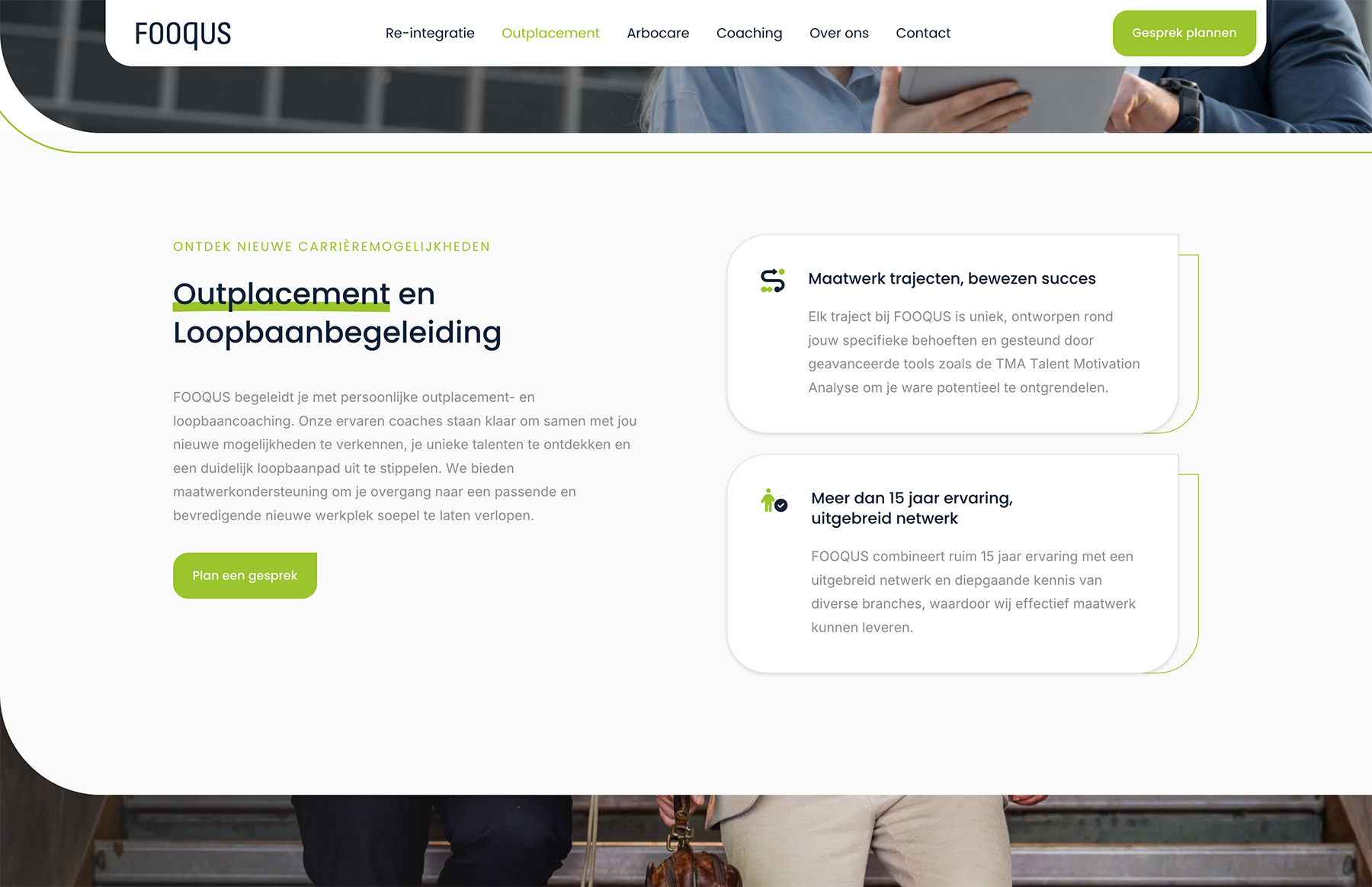 Een screenshot van een website met FOOQUS over loopbaanbegeleiding, compleet met een duidelijke call-to-action-knop.